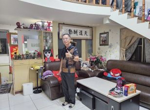 台中買屋賣房土地王劉志忠太平近74免千萬【溪洲河畔】四房樓中樓