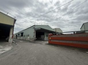 岡山特登廠房 千坪土地 買一次擁有3廠房