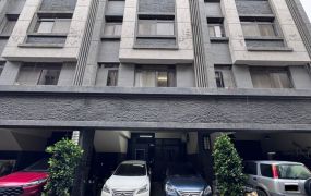 楠梓國民運動中心|2分鐘上國道|面寬雙車墅