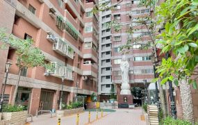金馬路3房電梯華廈∣售678萬