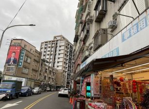 永慶許書豪★羅東富貴圓四房平面車位華廈