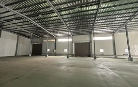 香山/挑高6.5米/可廠登/工業廠房 •    新竹廠房工業地買賣/建地/徵收農地/廠房出租