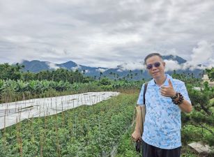 鹿谷永隆近麒麟潭隆鳳段都計內平坦農地台中買屋賣房土地王劉志忠