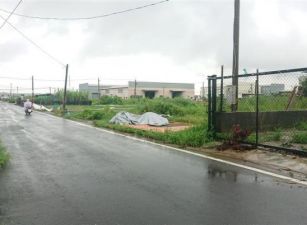 岡山產業園區旁方正農地