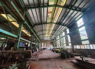 竹東大地坪/挑高7米/天車廠房 &bull;    新竹廠房工業地買賣/建地/徵收農地/廠房出租