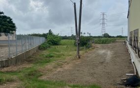 近路竹科學園區.台17線旁農地