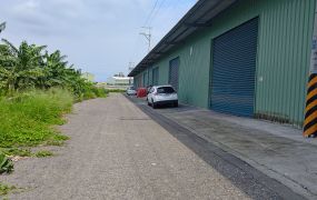 高雄大寮區光明路一段180坪廠房整租｜三間60坪廠房出租，交通便利，企業首選
