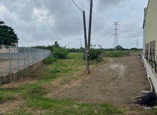 近路竹科學園區.台17線旁農地