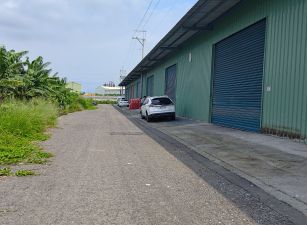 高雄大寮區光明路一段180坪廠房整租｜三間60坪廠房出租，交通便利，企業首選