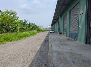 高雄大寮區光明路一段180坪廠房整租｜三間60坪廠房出租，交通便利，企業首選