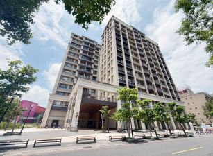 永慶許書豪★羅東站前首賦高樓層2房景觀華廈