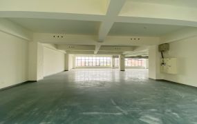 楊梅交流道旁新穎科技廠辦3