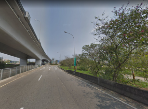 苗栗交流道/挑高/大腹地/天車廠房 •    苗栗廠房買賣/工業地/建地/徵收農地/廠房出租