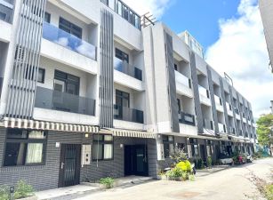 永慶許書豪★近礁溪市區省道旁社區型電梯美別墅