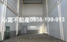 挑高13米!!仁武建地店面廠房(近仁雄商圈)