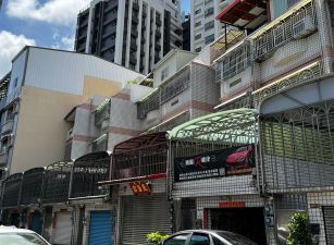桂林商圈國小旁車庫透天~1580萬