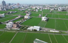 永慶許書豪★羅東櫻花步道前後臨路近千坪農地