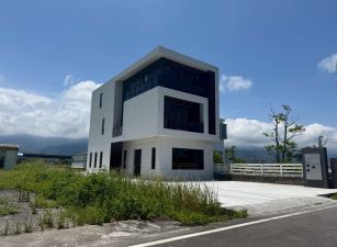 永慶許書豪★礁溪近交流道全新電梯農舍