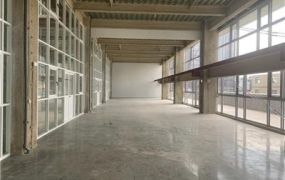 土城工業區新穎挑高廠辦5樓