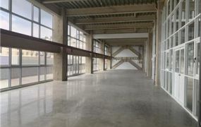 土城工業區新穎挑高廠辦-可分租