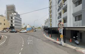 屏南電視後方重劃區建地27坪，入主東港核心地段，打造您傳家幸福宅邸的絕佳機會！
