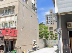 孟子路文育路口旁空地出租