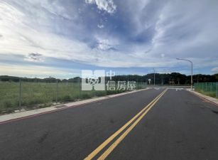 菓林重劃區雙面臨路建地
