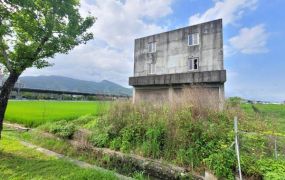 礁溪山多利旁大路邊農舍-21世紀*游力暟