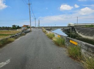 朴子鴨母寮前後路農地08-047