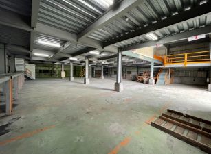 五股交流道/挑高6米廠房 &bull;    新北市廠房工業地買賣/建地/徵收農地/廠房出租