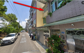 楠梓區藍昌路透天，近小北百貨，7-11