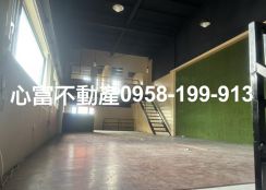 仁德交流道旁雙面臨路店面廠房出租
