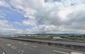新莊/挑高8米/乙工/收租廠房  •   新北市廠房買賣/工業地/建地/徵收農地/廠房出租