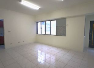 林園✨市中心全屋翻新✨4房大樓