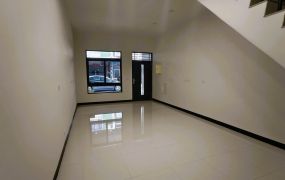潮州車站全新透天3樓車庫店面住家