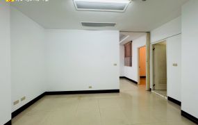 陽明學府名宮3大房∣680萬