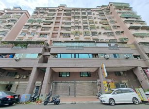輕軌凱旋二聖站瑞豐國中大面寬1+2樓雙店面