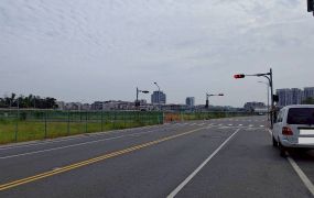 土地珠寶專才【仁武澄清湖特定區建地】雙10米路三角窗・第100期重劃區