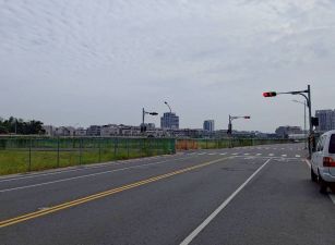 土地珠寶專才【仁武澄清湖特定區建地】雙10米路三角窗・第100期重劃區