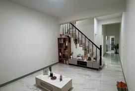 ✨【必看】不用1200萬!!! 屏東市崇明二街 | 五房四衛贈一車庫 | 稀有透天