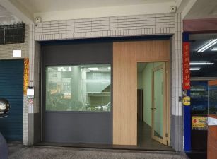 商圈光華金店面透天全新4樓