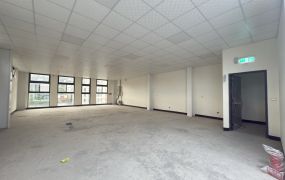 楊梅交流道/挑高/獨棟廠房(可廠登)  •   桃園廠房買賣/工業地/建地/徵收農地/廠房出租