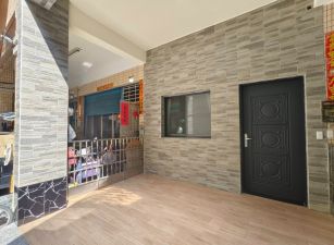 前鎮近瑞隆商圈全新透天4樓|送裝潢家俱