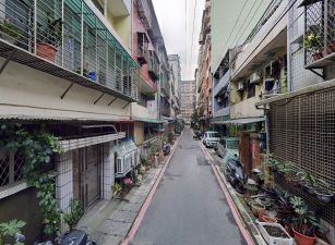 獨家專售｜只要600萬｜買公寓二樓大四房