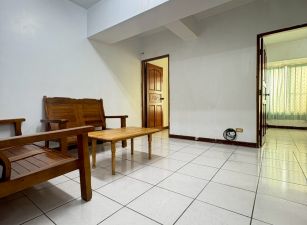 興達路旁方正2房+車位09-564