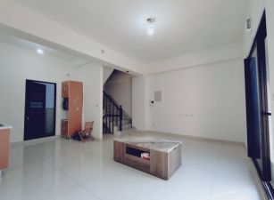 大社墅霖苑☆2年全新未住☆超大面寬雙併車墅