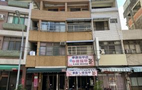 楠梓右昌商圈#臨路超值店住#地坪超過28坪