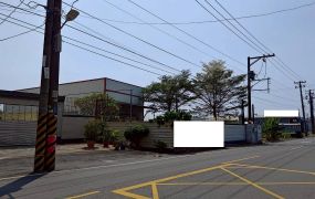 土地珠寶專才~【大寮昭明｜都計內農地廠房】雙面臨路 × 大空地好運作