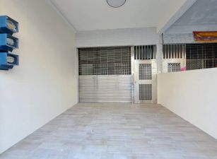 楠梓加工區捷運後勁站大地坪透天店面