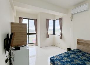 森林園區電梯角間透店套~好停車